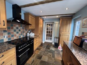 Kitchen- click for photo gallery